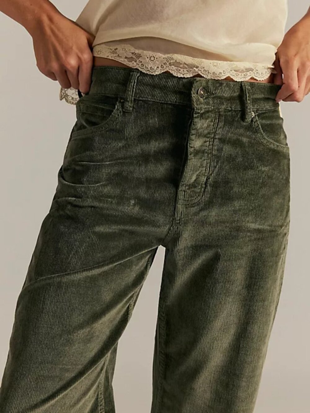 We The Free Deep Trance Dropped Corduroy Jeans Low rise, stretch fit- SIZE 28